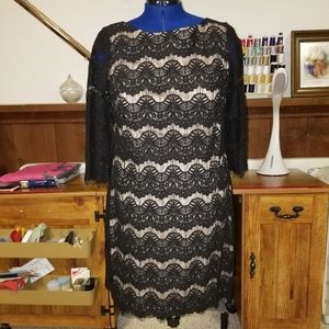 Jessica Howard lace shift dress